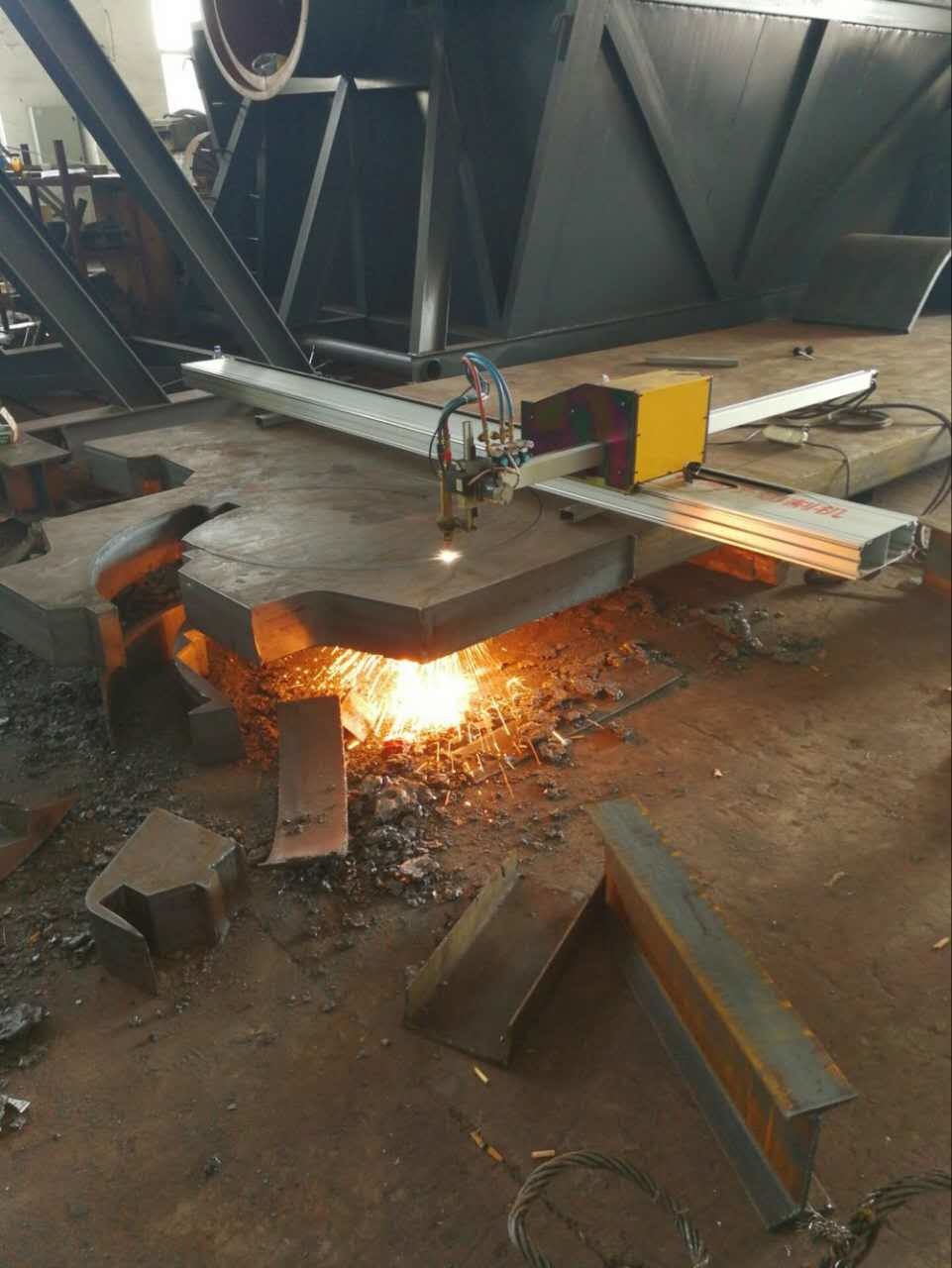 консольный газорез с чпу